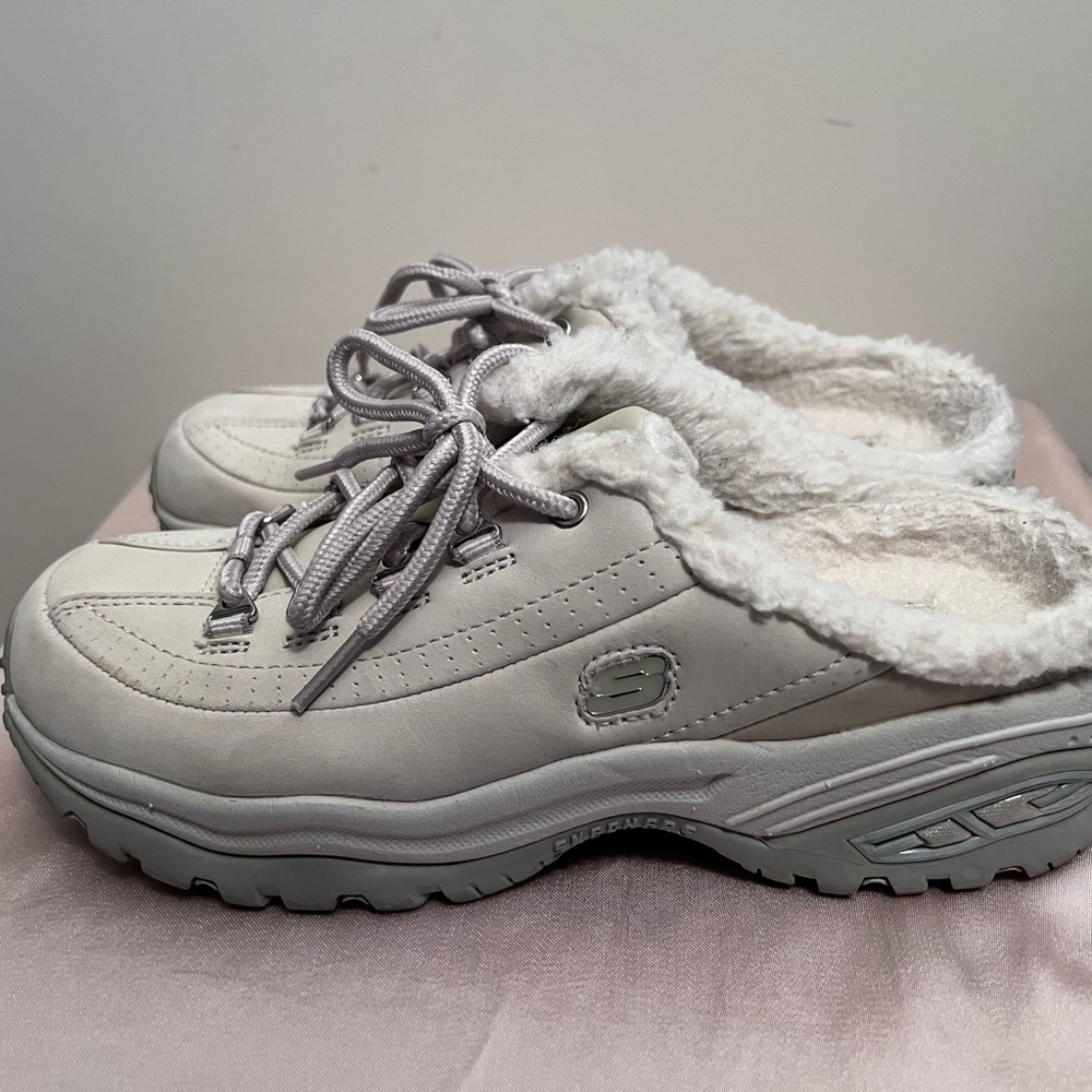 Skechers Sport Premium SIZZLING in Natural.